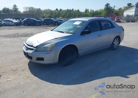 2004 Honda Accord 2.4 Ex из США, поврежденный, VIN 1HGCM56814A173524